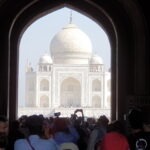 Taj Mahal door toegangspoort © Maarten Olthof